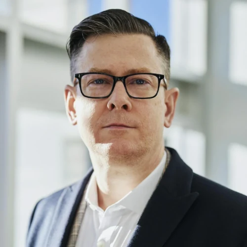 Porträt von Matteo Bianchi, Logistikleiter bei Laura Kiona